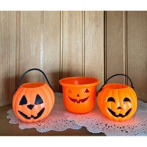 Vintage Halloween Plastic Small Blow Mold Pumpkin Candy Buckets Party Supplies